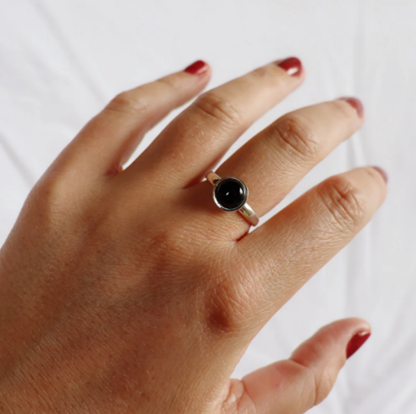 La Stele Black Onyx Circle Ring - Image 2