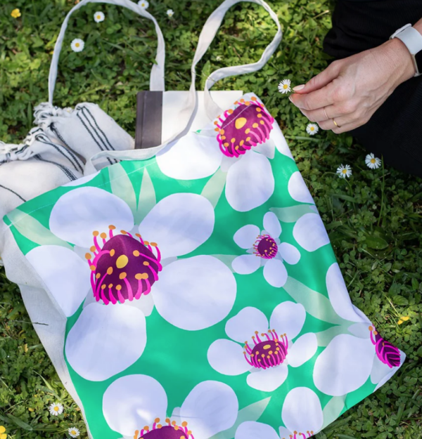 Bright Manuka Shopping Bag